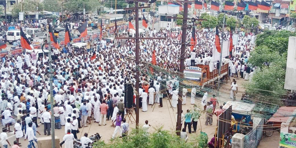 k.n.hehru protest